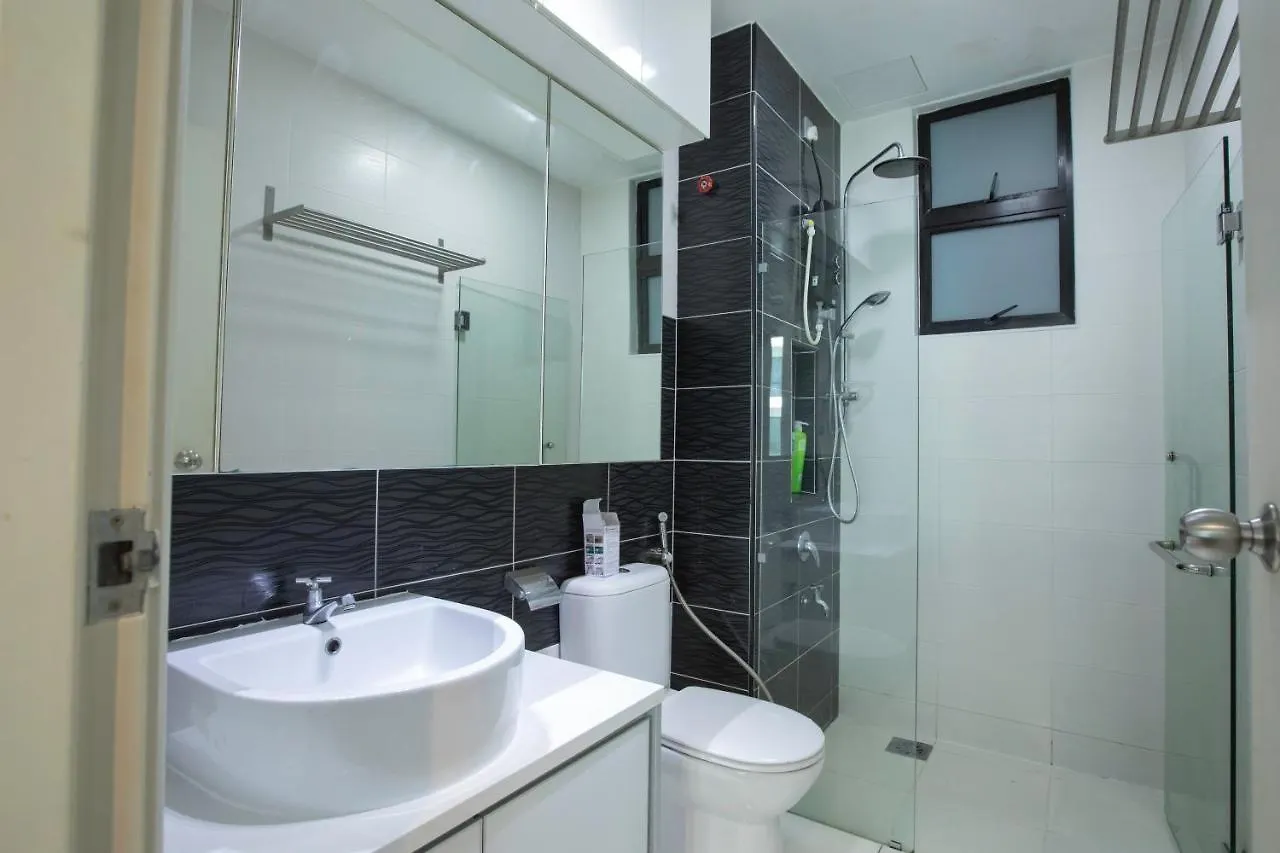 The Platino 2Br Paradigm Mall Jb Wifi Netflix #Near Sutera Mall Johor Bahru 0*,  Malaysia